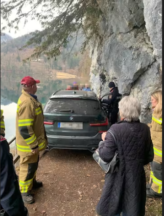 Stecken geblieben: Deutscher wollte mit SUV spazieren gehen