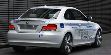 Mercedes A-Klasse, E-BMW und -VW kommen