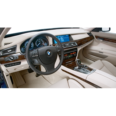 Neuer 12-Zylinder für den großen Bayern