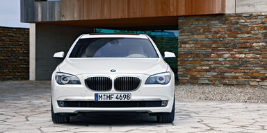 Neuer 12-Zylinder für den großen Bayern