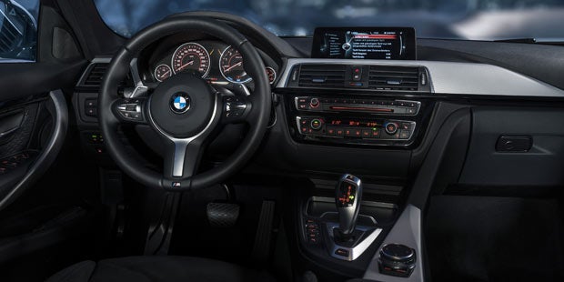 BMW 3er mit Plug-in-Hybrid startet