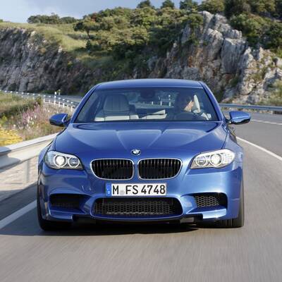 BMW M5 2011