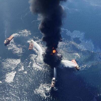 Bohrinsel explodiert