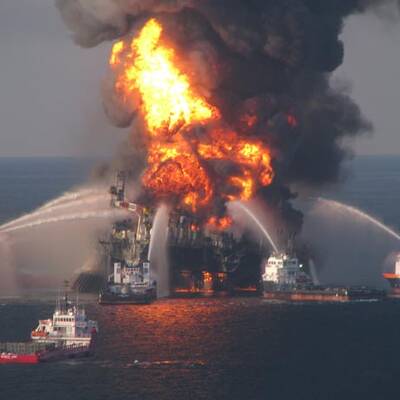 Bohrinsel explodiert