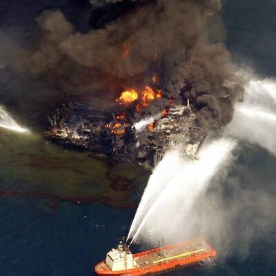 Bohrinsel explodiert