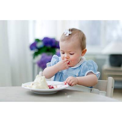 Prinzessin Estelle feiert ihren ersten Geburtstag