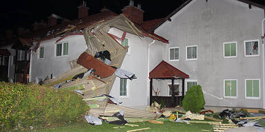 Möllersdorf: Sturm deckt Laufhaus ab 
