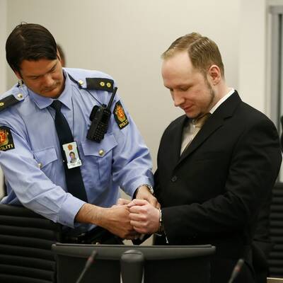Oslo-Killer muss sich für den Tod von 77 Menschen verantworten