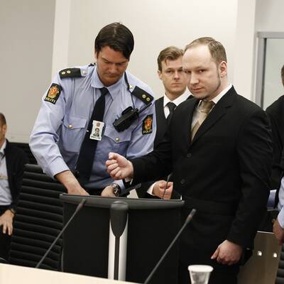 Oslo-Killer muss sich für den Tod von 77 Menschen verantworten