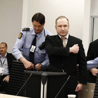 Oslo-Killer muss sich für den Tod von 77 Menschen verantworten