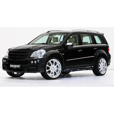 Ein Mercedes GL mit 650 PS der 300 km/h rennt