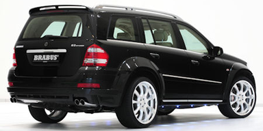 Ein Mercedes GL mit 650 PS der 300 km/h rennt