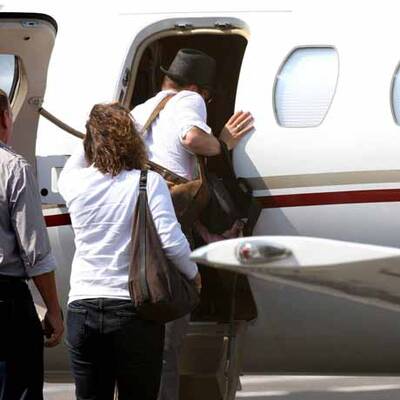 Angelina allein zu Hause: Brad Pitt auf Reisen