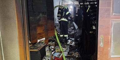 Hausbrand forderte sieben Feuerwehren