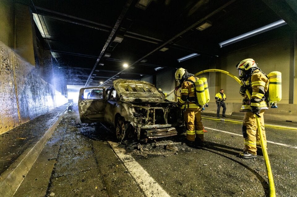 Pkw ging im Tauerntunnel in Flammen auf
