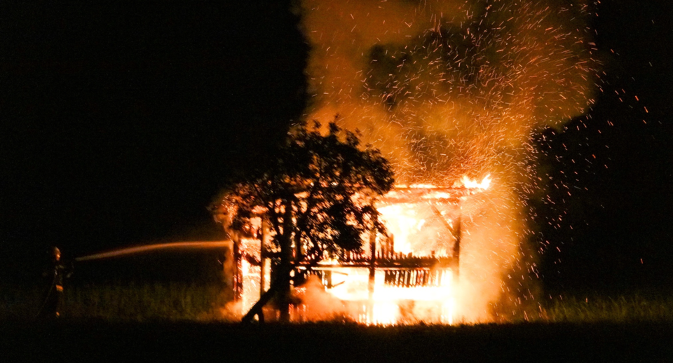 Millionen Bienen bei Brand verendet