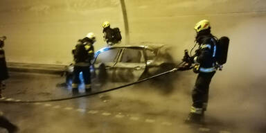 Loibltunnel nach Auto-Brand gesperrt