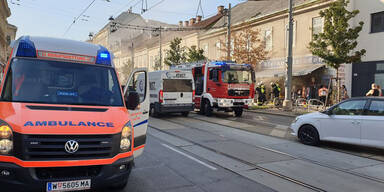 Feuer bricht in Wiener Geschäft aus: Drei Verletzte