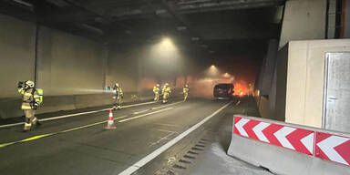 Pkw ging im Tauerntunnel in Flammen auf
