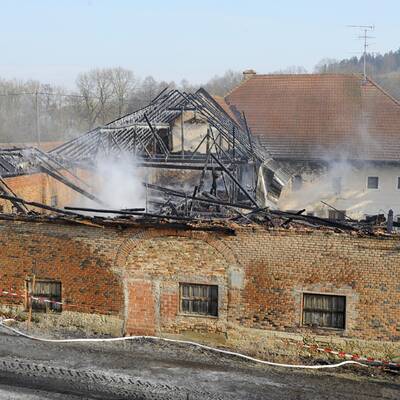 Bauernhof abgebrannt - 5 Kinder gerettet