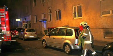 Verletzte bei Brand in Wohnhaus