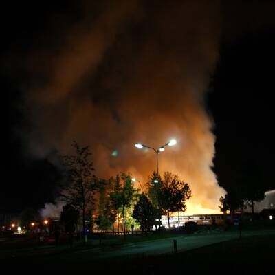 Das Sägewerk in Lofer brannte vollständig aus.