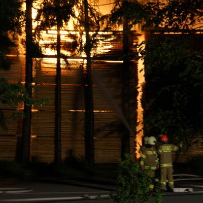 Das Sägewerk in Lofer brannte vollständig aus.
