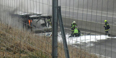 Schulbus geriet auf A5 in Vollbrand