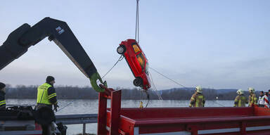 R&auml;tsel um versenktes Auto im Inn