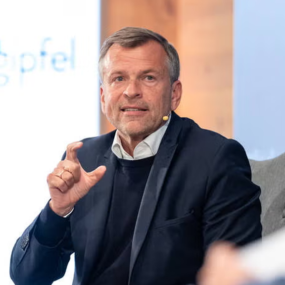 Auch Ex-Puls4-Chef Breitenecker tritt bei ORF-Wahl an