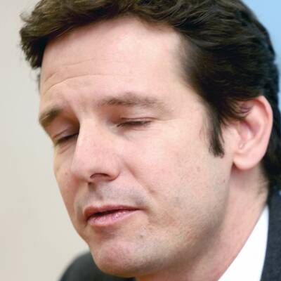 Erstes Polit-Opfer im Finanzskandal