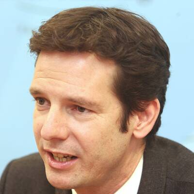 Erstes Polit-Opfer im Finanzskandal