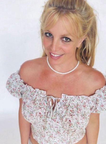 Britney schreibt ''Enthüllungs-Roman''