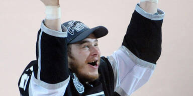 Kings verl&auml;ngern mit Kapit&auml;n Brown