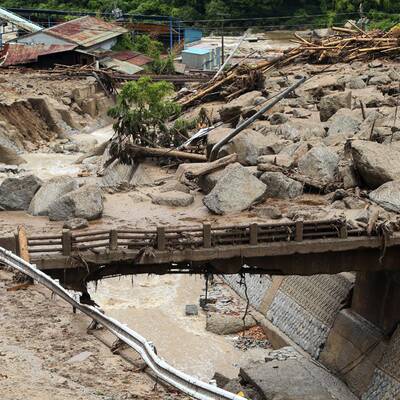 So wütet Taifun Neoguri