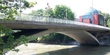 Mutprobe: Asylant in der Mur  vermisst