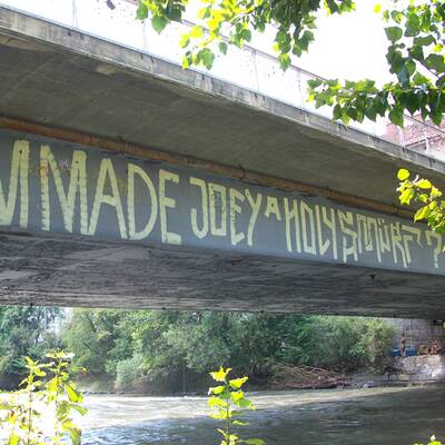 Der Mann aus Afghanistan wird in den Fluten der Mur vermisst. 