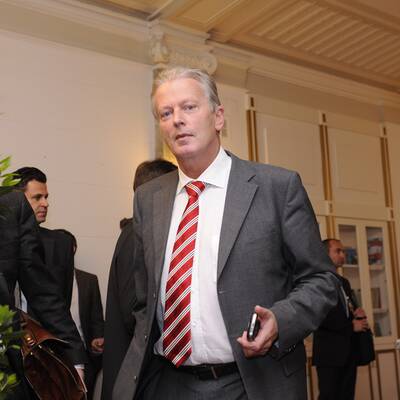 Erste Pressekonferenz Montagmittag