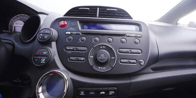 Jazz Hybrid: Spritziger Elektro-Zwerg