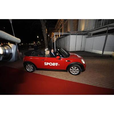 Schweini-Freundin Sarah Brandner im Sportmagazin-Kalender