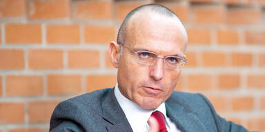 Budget: Golan-Abzug hilft Klug