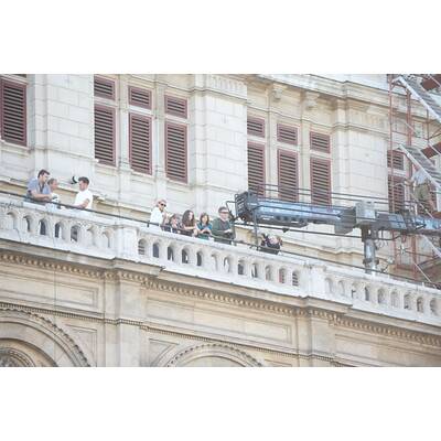 Tom Cruise: Irrer Stunt an der Fassade der Wiener Staatsoper