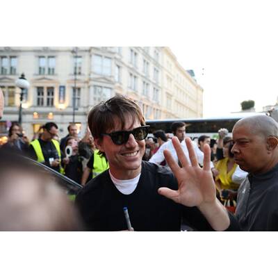Tom Cruise: Irrer Stunt an der Fassade der Wiener Staatsoper