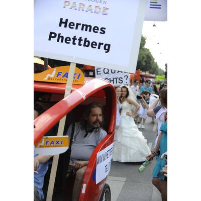 Tausende feiern Homosexuellen- und Transgender-Demo.