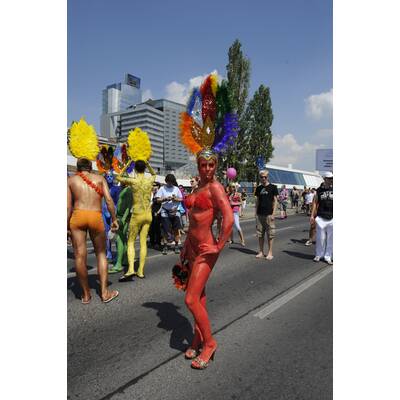 Tausende feiern Homosexuellen- und Transgender-Demo.