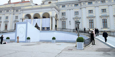 Schlaff: Millionen-Hochzeit mit Superstars