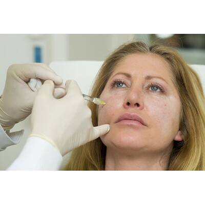 15 Uhr: Sos-Behandlung für jüngeres Gesicht