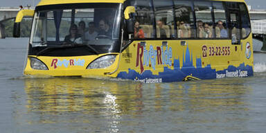 Budapest im Schwimmbus