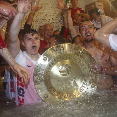 So wild feiern die Bullen den Titel