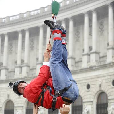 Die Bilder zum Rekord-Sprung